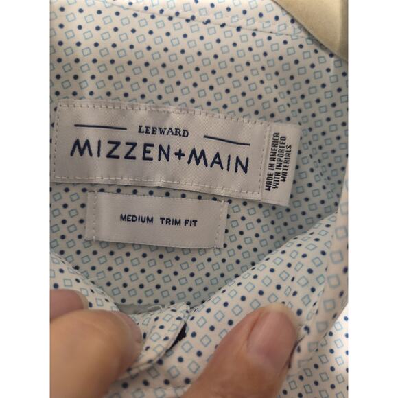 Mizzen Main White Blue Geo SS ShirtMens M Performance Collared Button Up Lightw - Picture 4 of 8